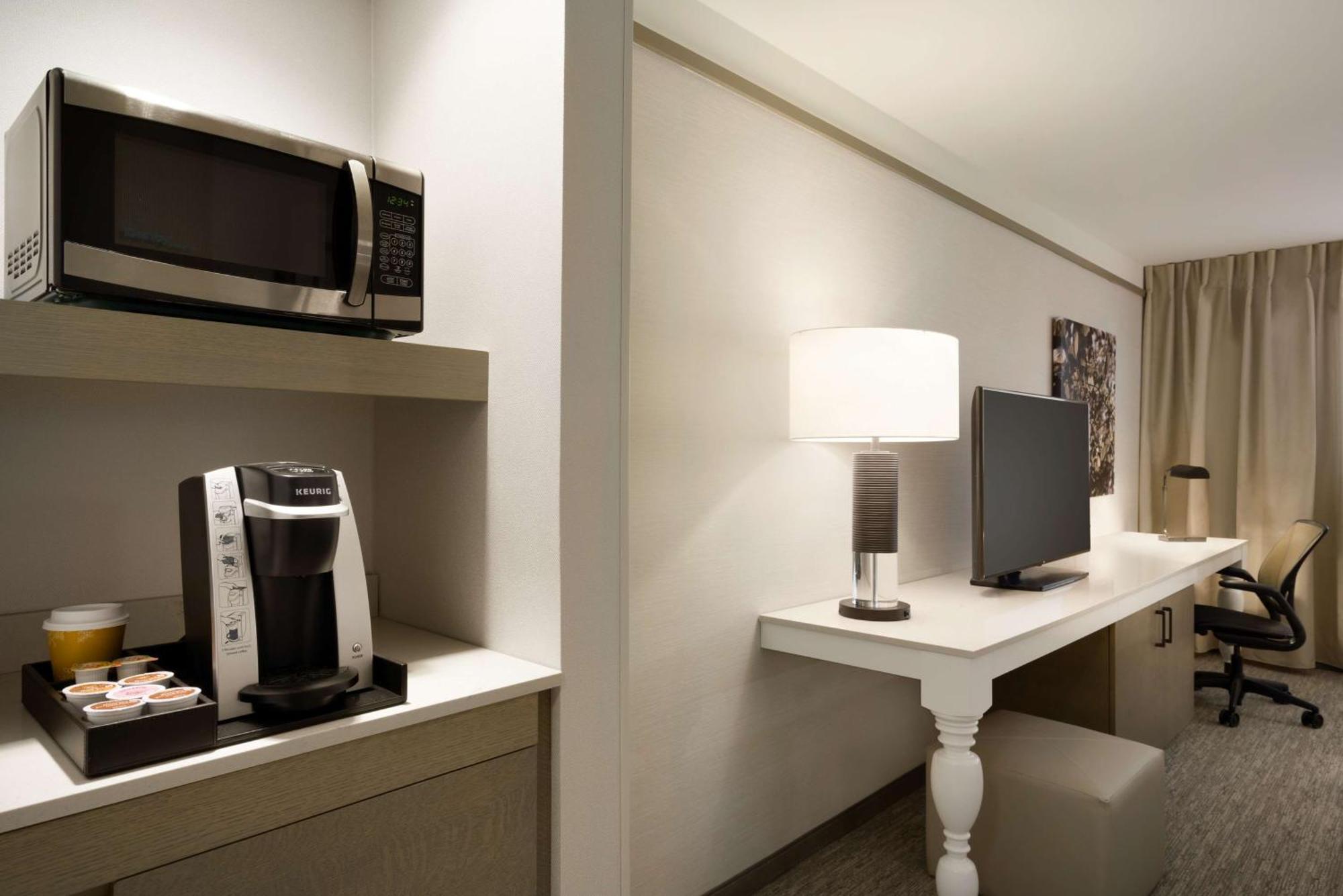 Hilton Garden Inn Newtown Square Radnor Екстериор снимка