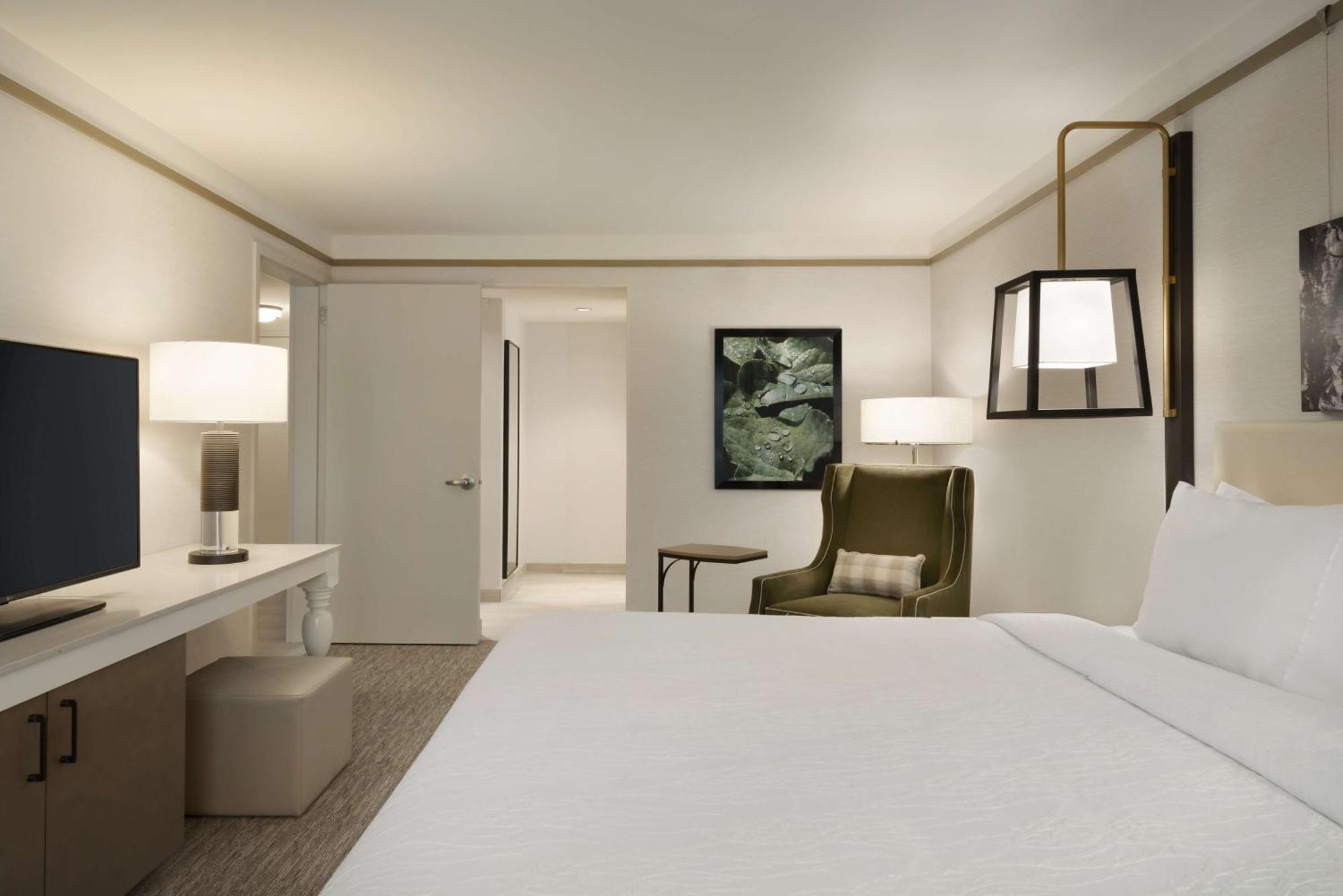 Hilton Garden Inn Newtown Square Radnor Екстериор снимка