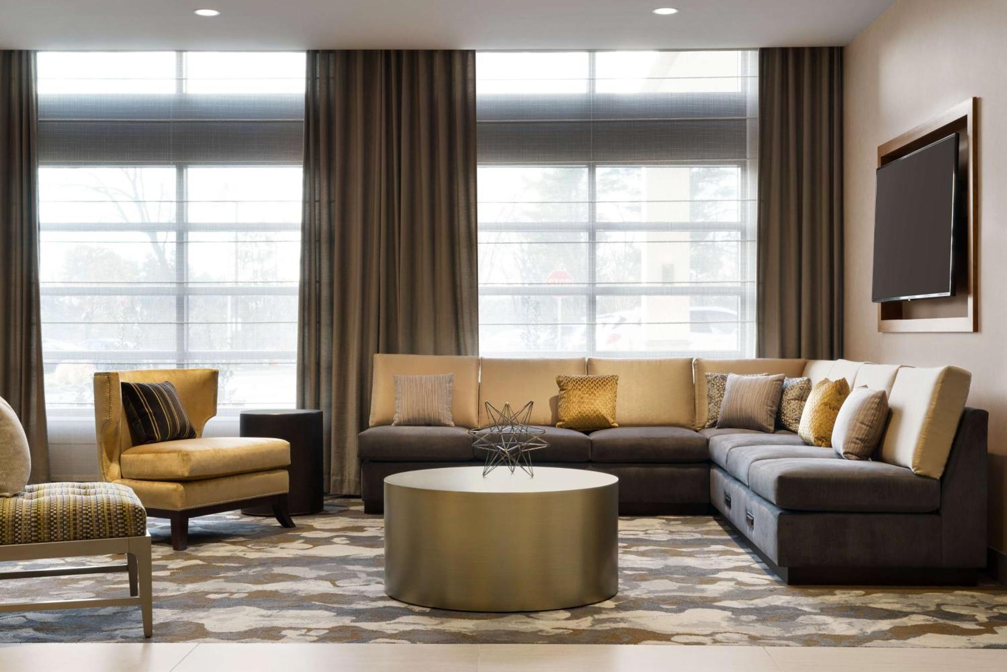 Hilton Garden Inn Newtown Square Radnor Екстериор снимка