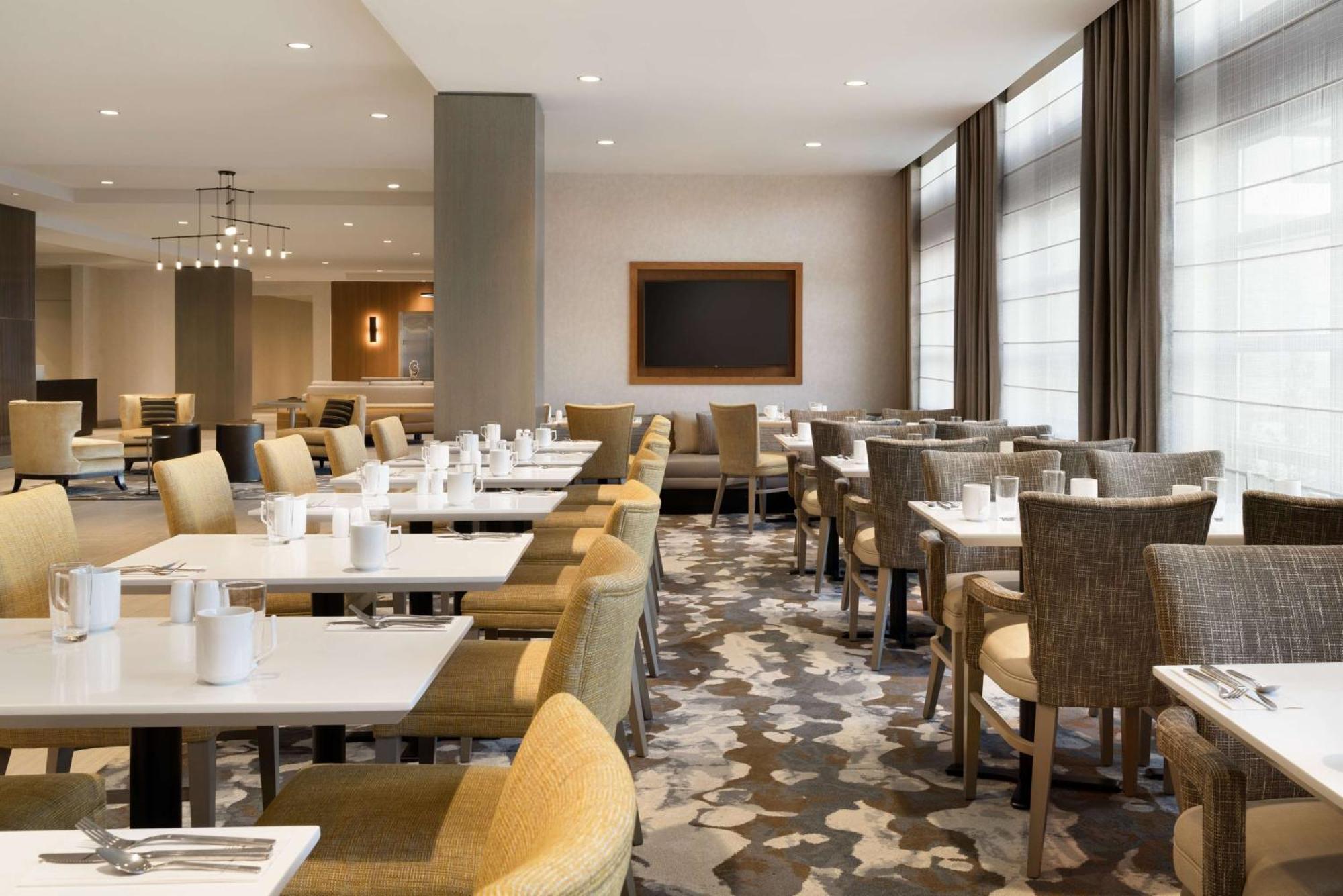 Hilton Garden Inn Newtown Square Radnor Екстериор снимка